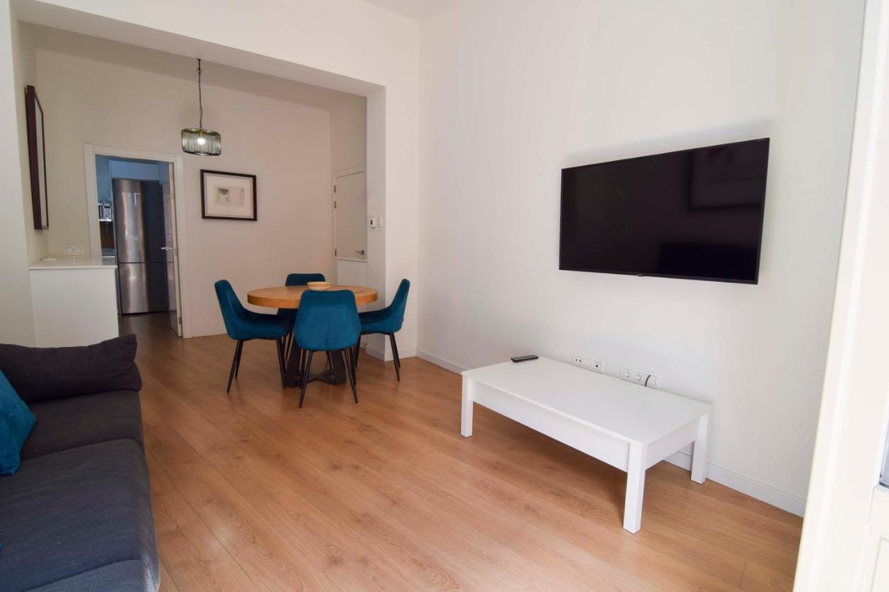 Letmalaga Plaza Del Teatro Premium Apartment Bagian luar foto