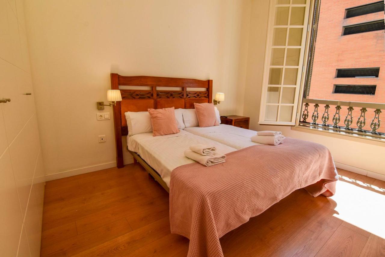 Letmalaga Plaza Del Teatro Premium Apartment Bagian luar foto