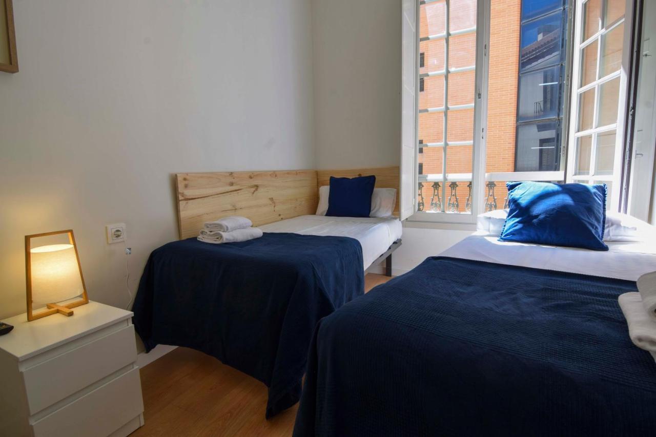 Letmalaga Plaza Del Teatro Premium Apartment Bagian luar foto